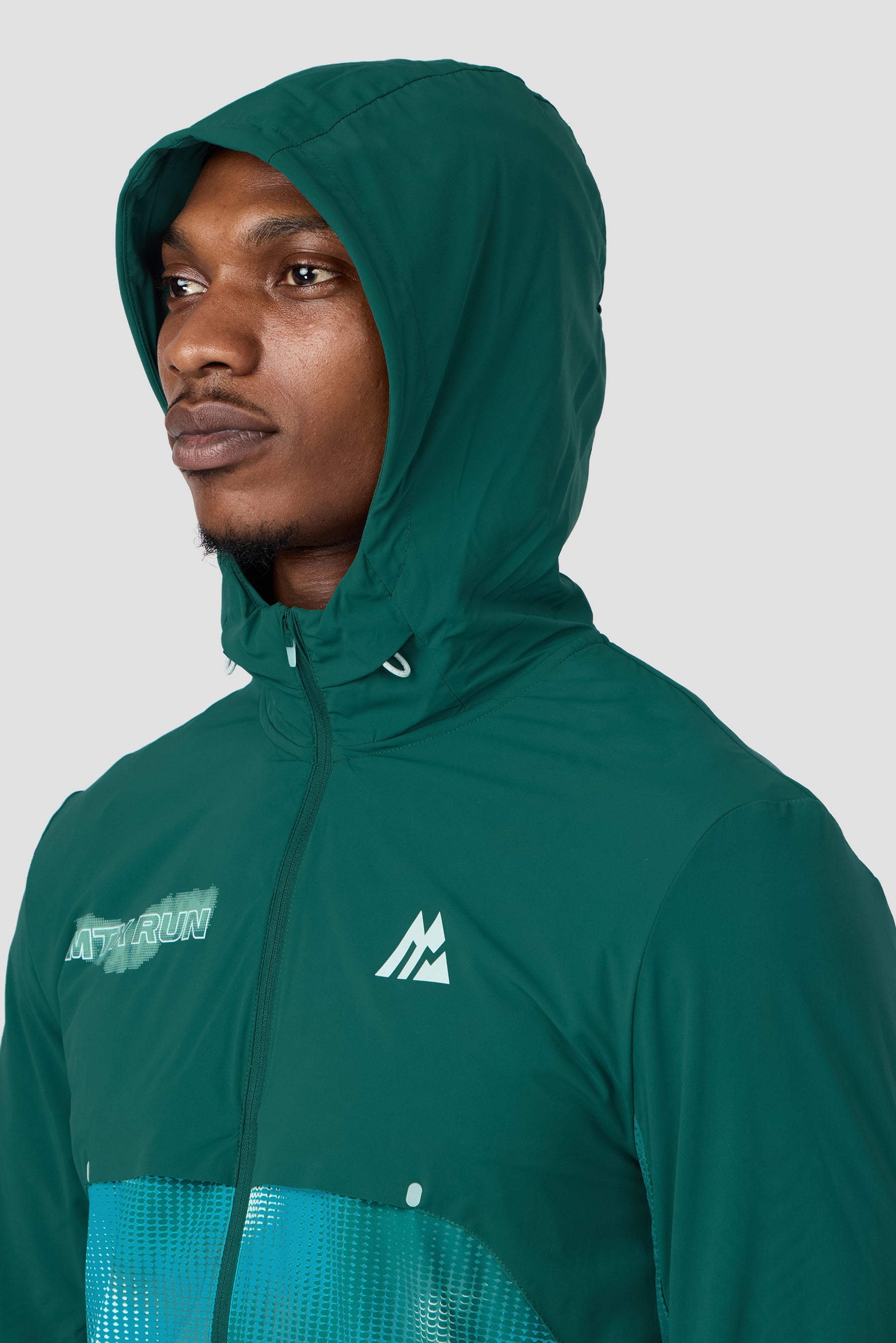 MTX Run Disperse Windbreaker - Ocean Abyss